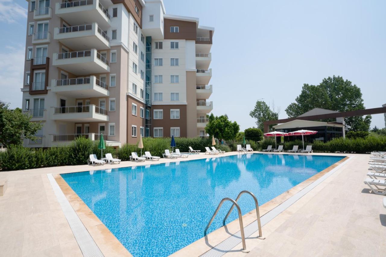 River Park Residence Lara Анталия Екстериор снимка
