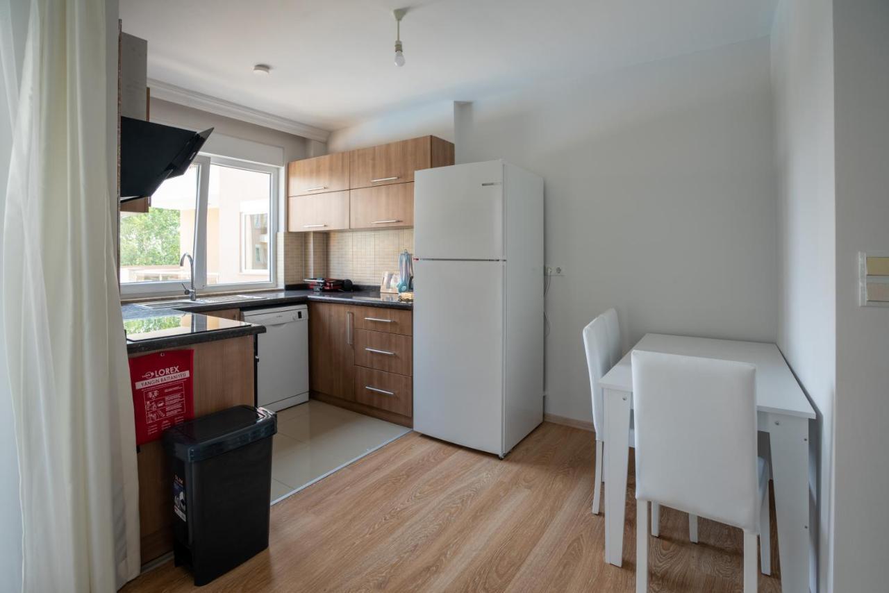 River Park Residence Lara Анталия Екстериор снимка