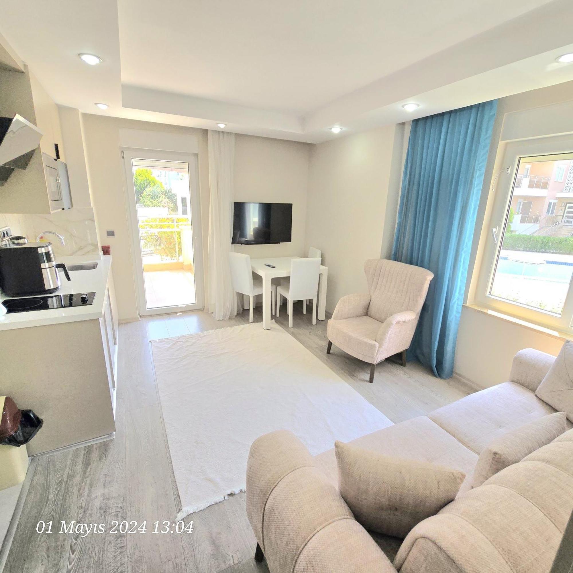 River Park Residence Lara Анталия Екстериор снимка