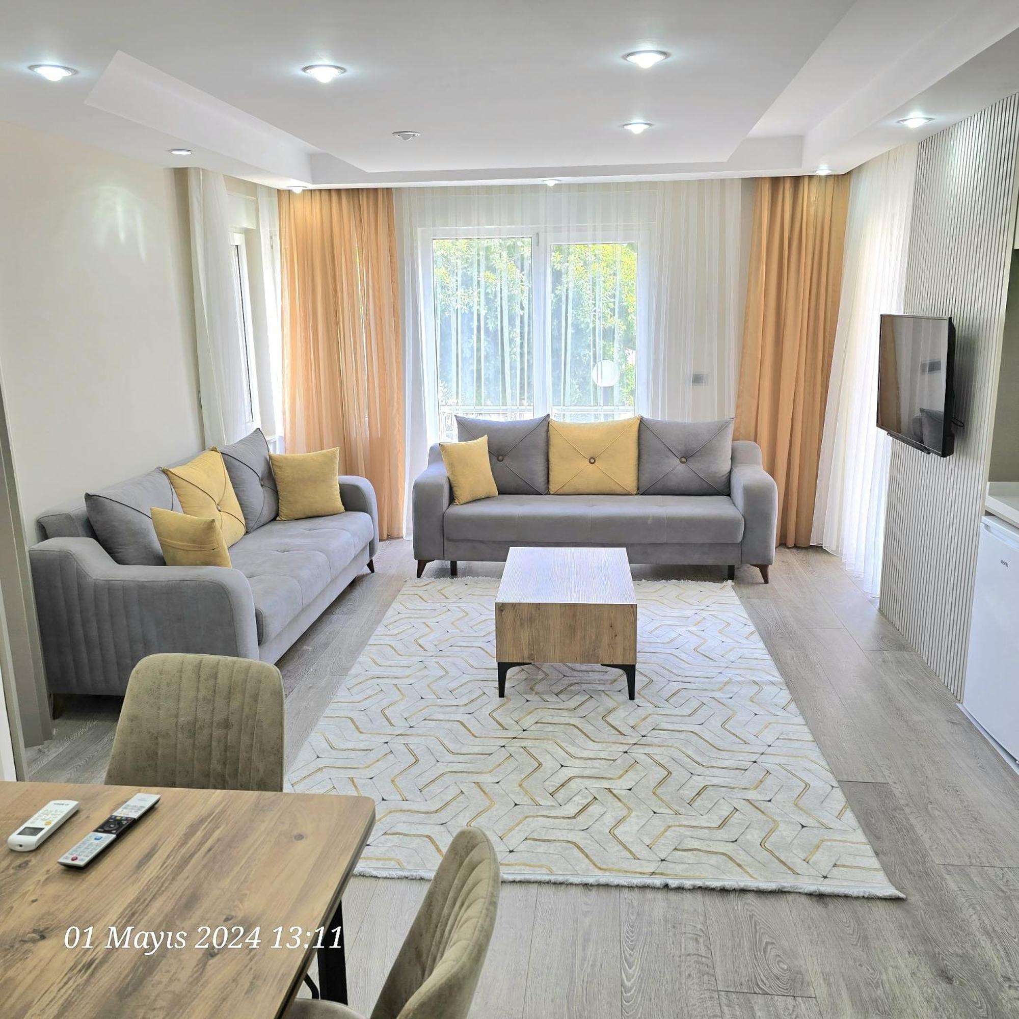 River Park Residence Lara Анталия Екстериор снимка